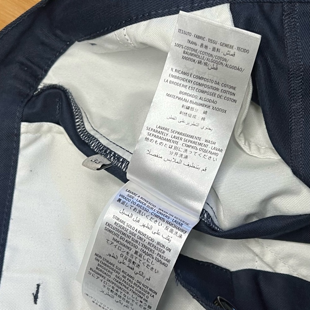Gucci Men's Navy Blue Shorts - Picture 10 of 14